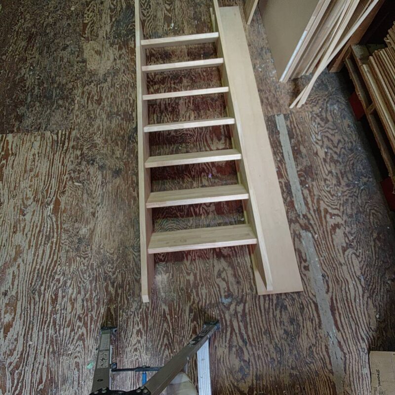 ロフトの階段は難しい〜