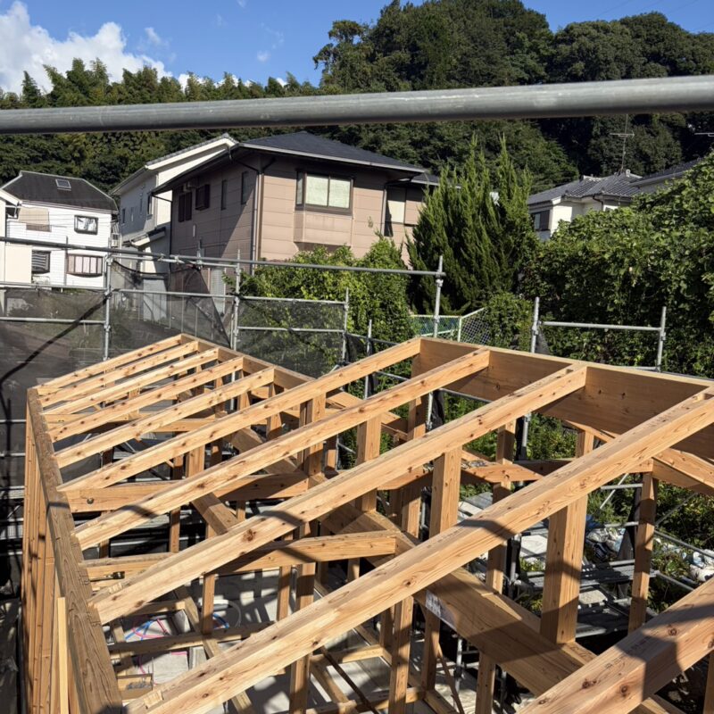土台敷き・建て方